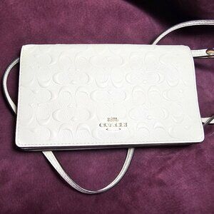 Authentic COACH Signature Textured & Smooth Leather Wristlet
